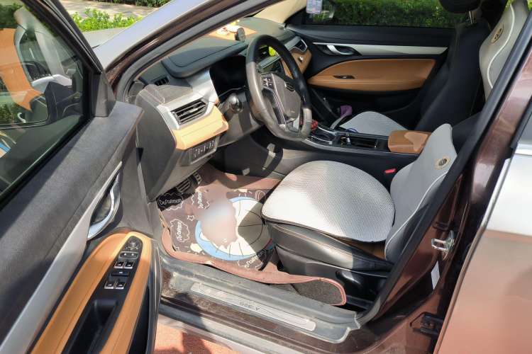 Used Geely Auto Vision S1 2018 1.4T CVT FENGXING Model Driver Seat