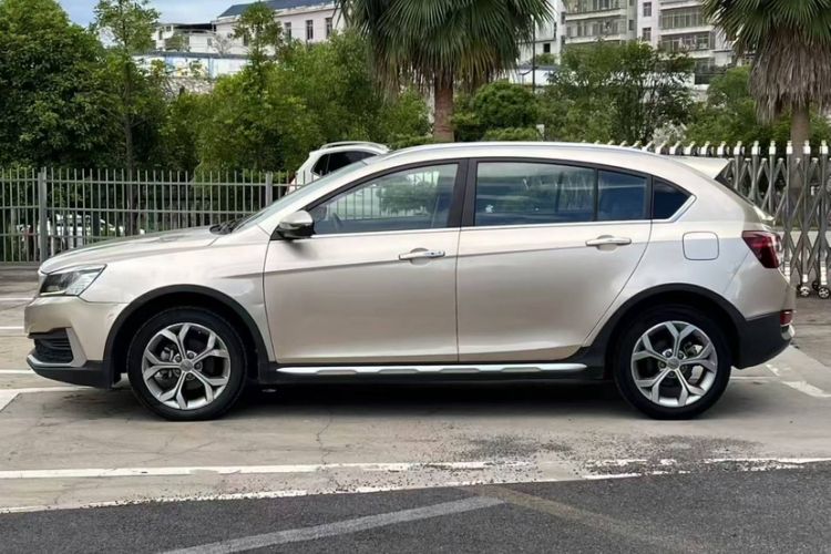 Used Geely Auto Vision S1 2018 1.4T CVT FENGXING Model Exterior 2