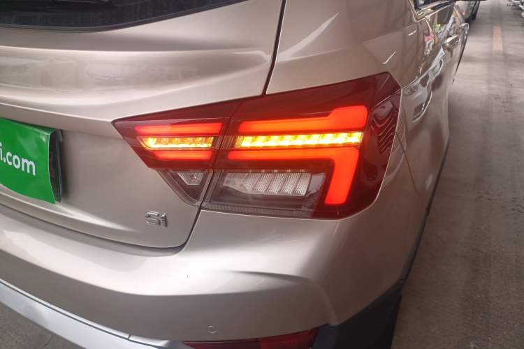 Used Geely Auto Vision S1 2018 1.4T CVT FENGXING Model Exterior 6