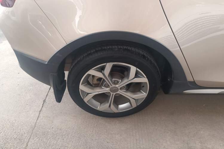 Used Geely Auto Vision S1 2018 1.4T CVT FENGXING Model Exterior 8