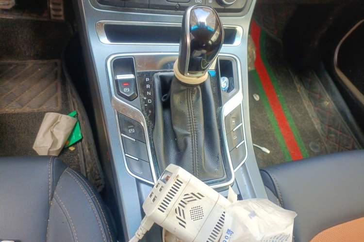 Used Geely Auto Vision S1 2018 1.4T CVT FENGXING Model Gear Lever