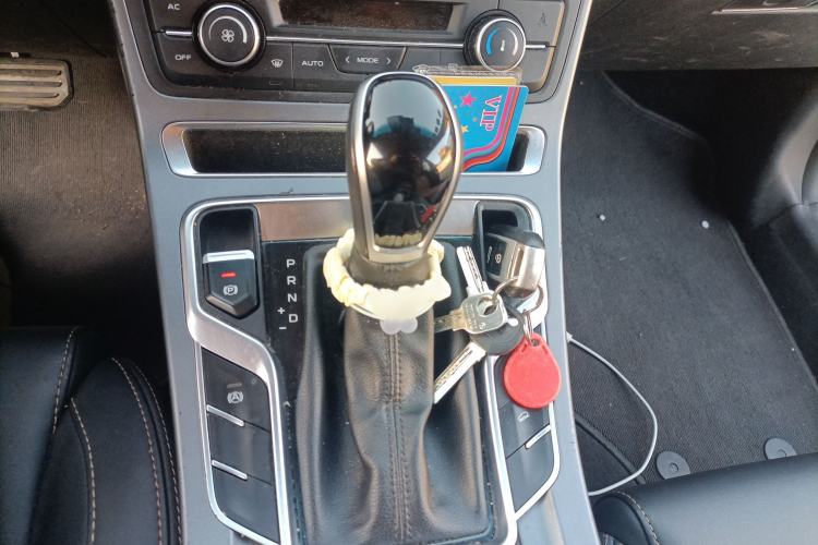 Used Geely Auto Vision S1 2018 1.4T CVT FENGXING Model Gear Lever