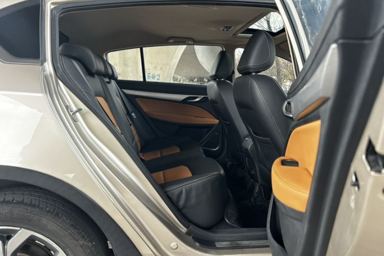 Used Geely Auto Vision S1 2018 1.4T CVT FENGXING Model Headliner