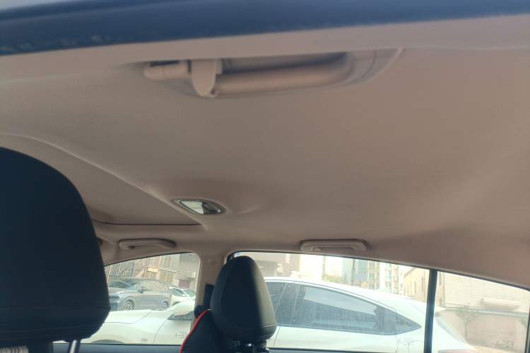 Used Geely Auto Vision S1 2018 1.4T CVT FENGXING Model Headliner