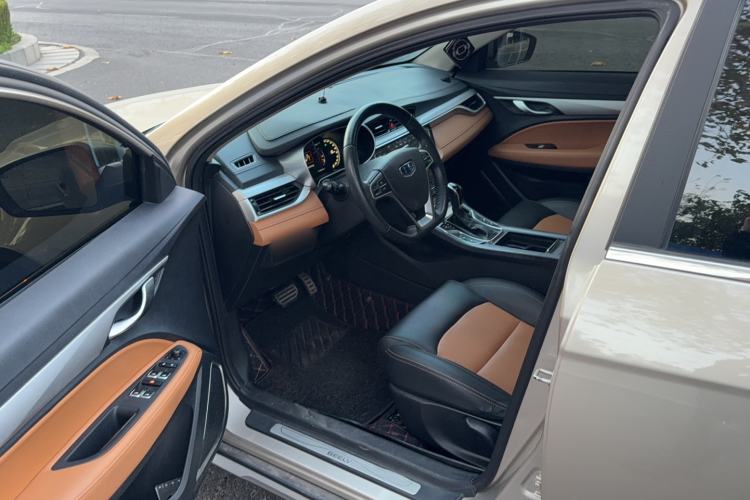 Used Geely Auto Vision S1 2018 1.4T CVT FENGXING Model Interior 2