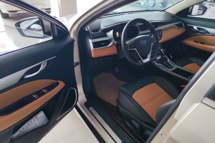 Used Geely Auto Vision S1 2018 1.4T CVT FENGXING Model Interior 2