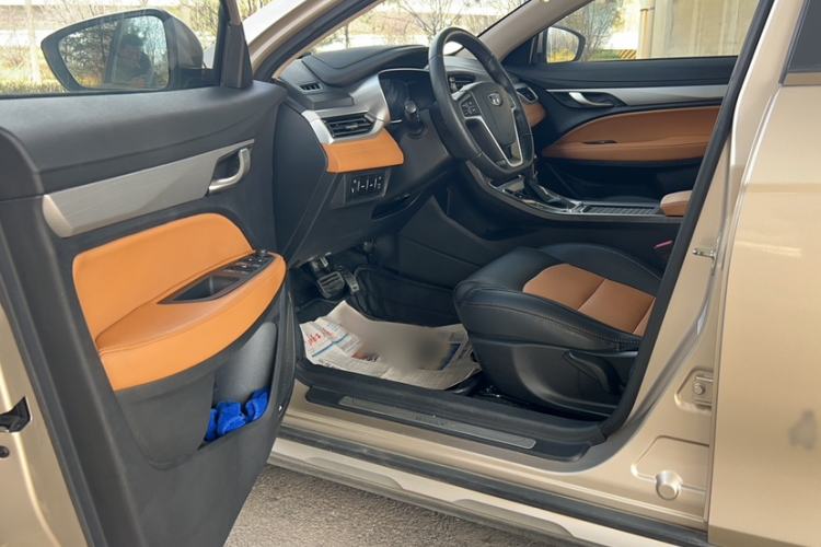 Used Geely Auto Vision S1 2018 1.4T CVT FENGXING Model Interior 2