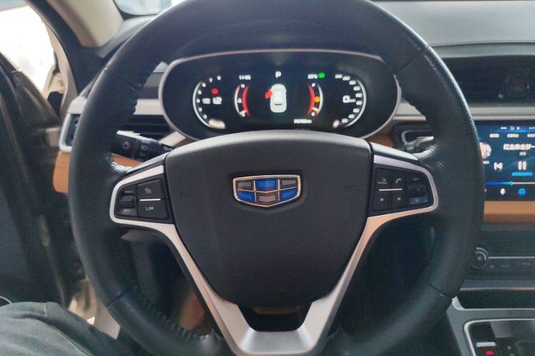 Used Geely Auto Vision S1 2018 1.4T CVT FENGXING Model Interior 6