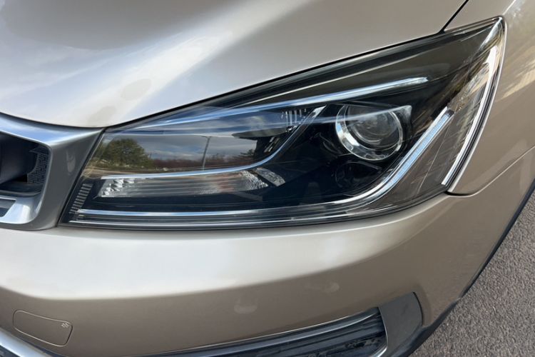 Used Geely Auto Vision S1 2018 1.4T CVT FENGXING Model Left Front Headlight