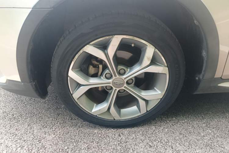 Used Geely Auto Vision S1 2018 1.4T CVT FENGXING Model Left Front Wheel Hub