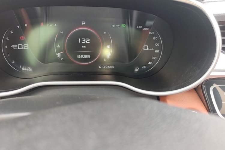 Used Geely Auto Vision S1 2018 1.5L CVT FENGXING Model Odometer Close Up
