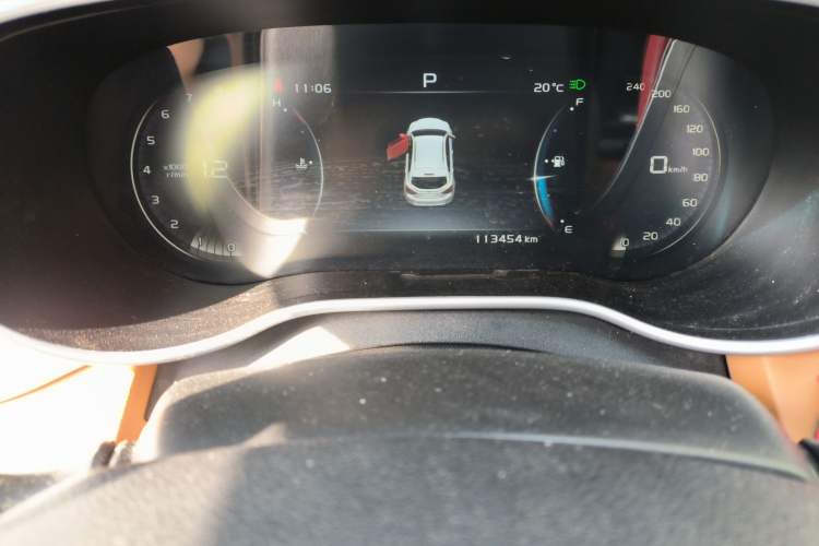 Used Geely Auto Vision S1 2018 1.4T CVT FENGXING Model Odometer Close Up