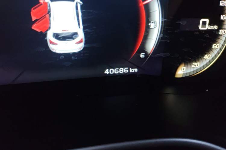 Used Geely Auto Vision S1 2018 1.4T CVT FENGXING Model Odometer Close Up