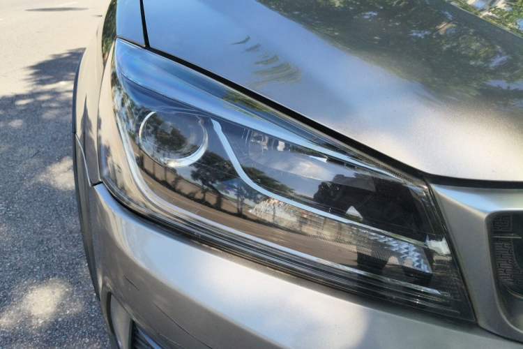 Used Geely Auto Vision S1 2018 1.5L Manual FENGXING Model Right Front Headlight