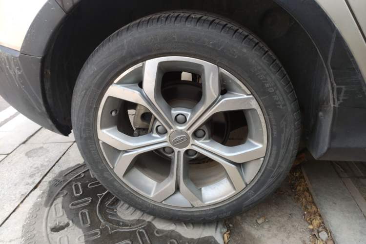 Used Geely Auto Vision S1 2018 1.4T CVT FENGXING Model Right Rear Wheel Hub