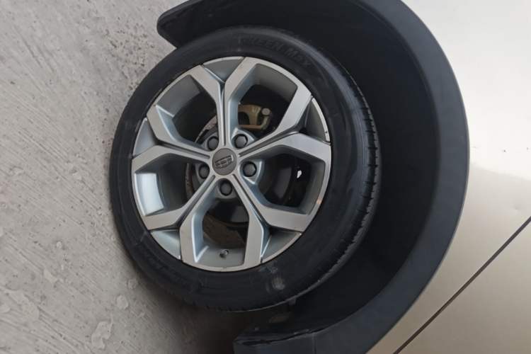 Used Geely Auto Vision S1 2018 1.4T CVT FENGXING Model Right Rear Wheel Hub