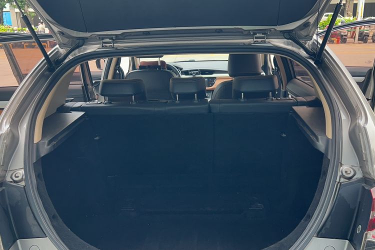 Used Geely Auto Vision S1 2018 1.4T CVT Fengchi Model Trunk