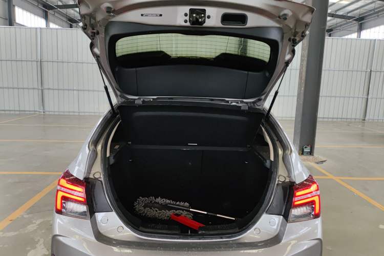 Used Geely Auto Vision S1 2018 1.5L Manual FENGXING Model Trunk