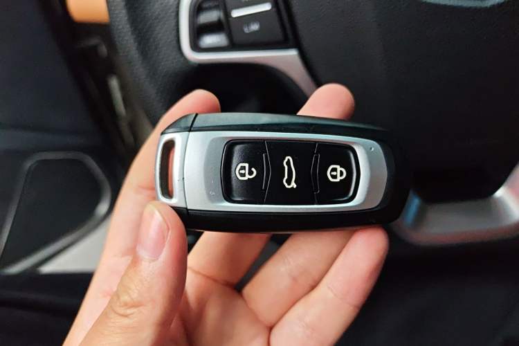 Used Geely Auto Vision S1 2018 1.4T CVT FENGXING Model Vehicle Key
