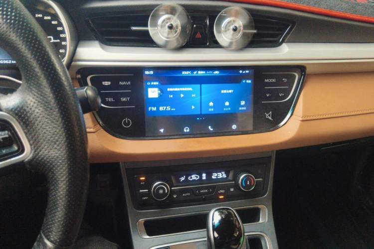 Used Geely Auto Vision S1 2018 1.4T CVT FENGXING Model Audio And AC Panel