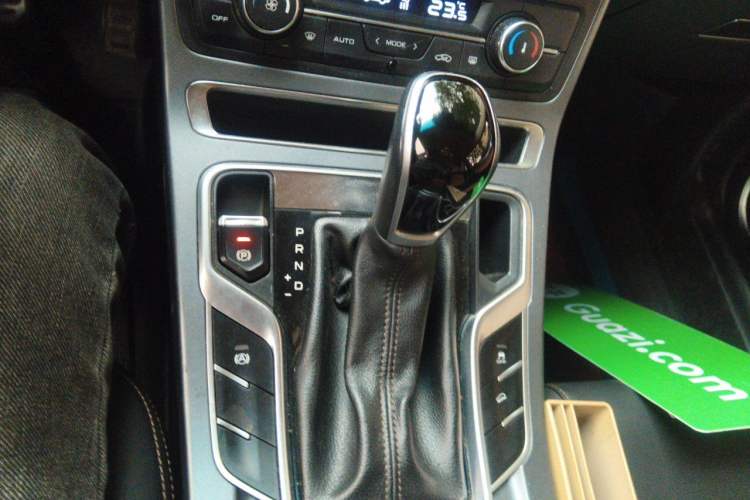 Used Geely Auto Vision S1 2018 1.4T CVT FENGXING Model Gear Lever