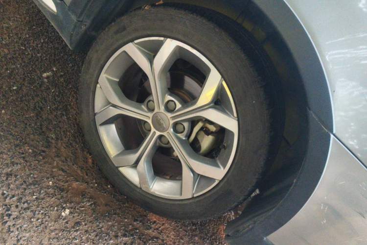 Used Geely Auto Vision S1 2018 1.4T CVT FENGXING Model Right Front Wheel Hub