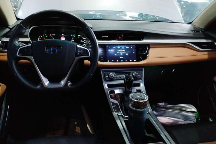 Used Geely Auto Vision S1 2018 1.4T CVT Fēngruì Model Center Console