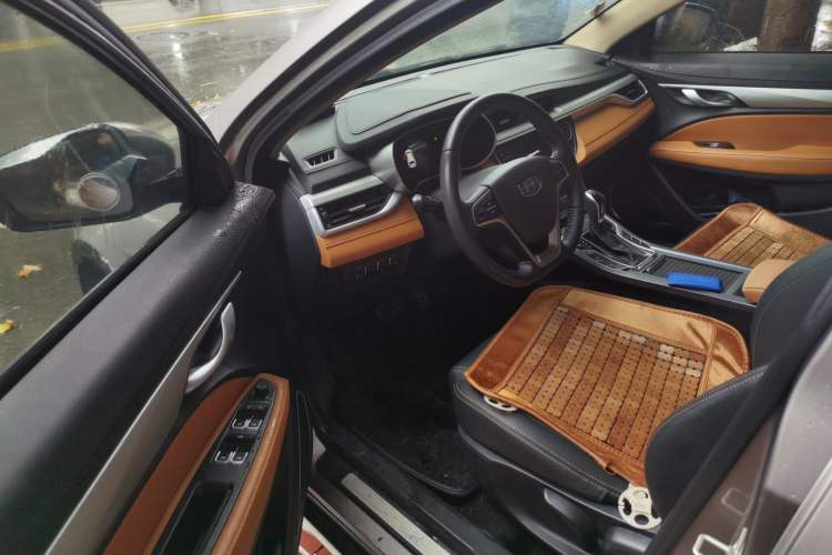 Used Geely Auto Vision S1 2018 1.4T CVT FENGXING Model Driver Seat