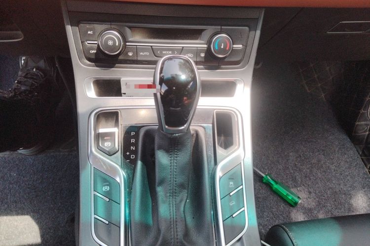 Used Geely Auto Vision S1 2018 1.5L CVT Fongchi Model Gear Lever