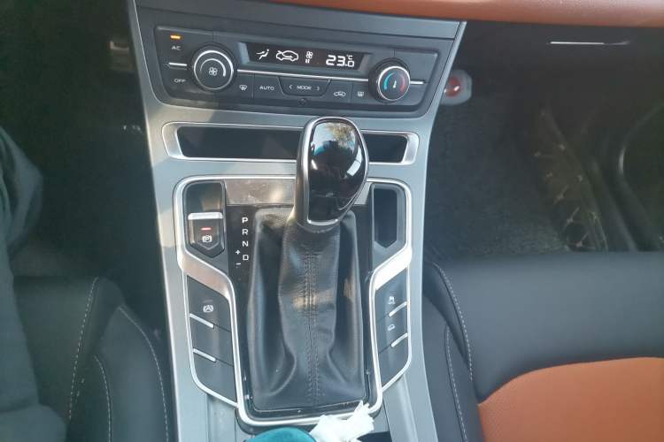 Used Geely Auto Vision S1 2018 1.5L CVT Fongchi Model Gear Lever