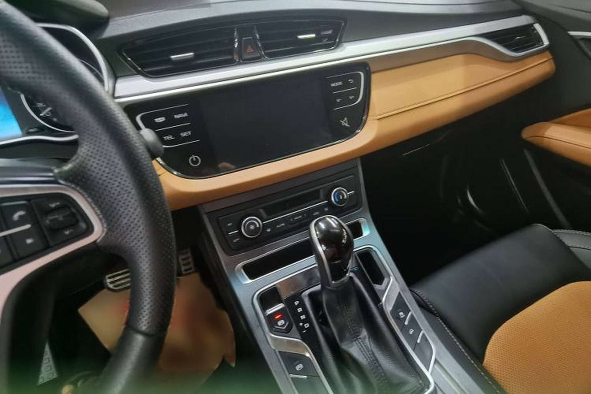 Used Geely Auto Vision S1 2018 1.4T CVT Fengchi Model Interior 3