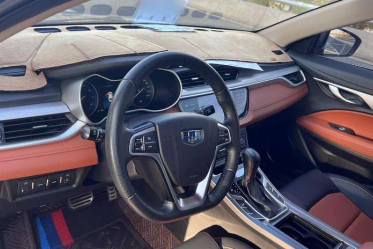 Used Geely Auto Vision S1 2018 1.5L CVT Fongchi Model Interior 4