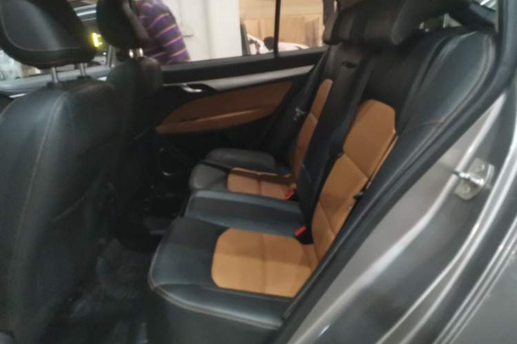 Used Geely Auto Vision S1 2018 1.4T CVT FENGXING Model Interior 4