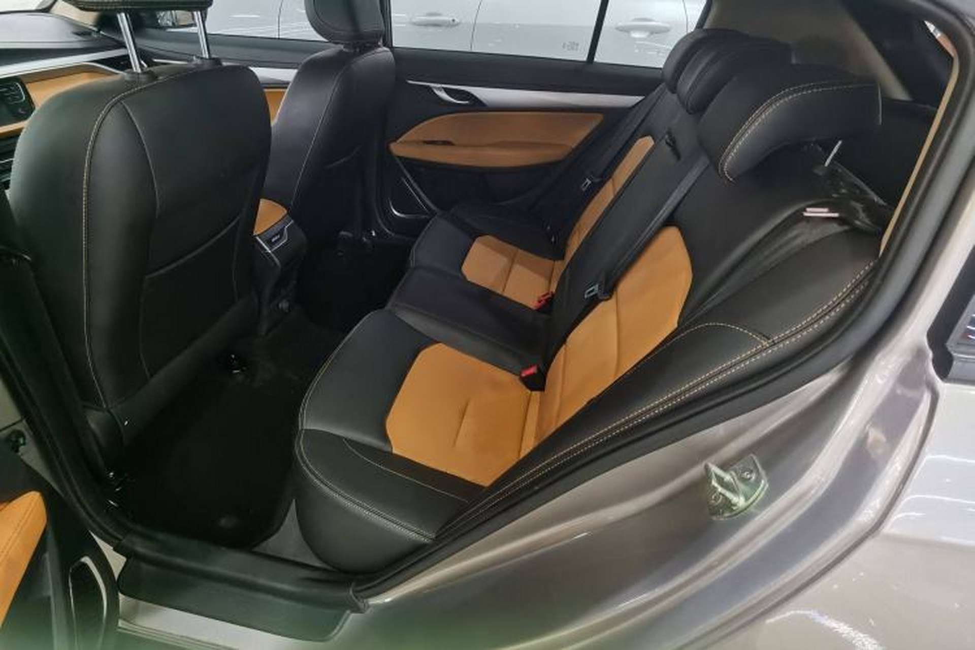 Used Geely Auto Vision S1 2018 1.4T CVT Fengchi Model Interior 5