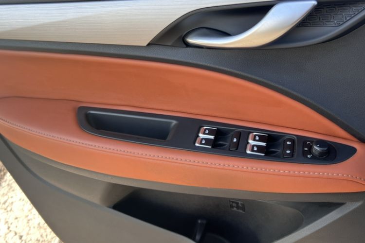 Used Geely Auto Vision S1 2018 1.5L CVT Fongchi Model Interior 5