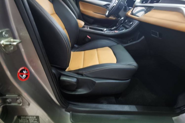 Used Geely Auto Vision S1 2018 1.4T CVT Fengchi Model Interior 7