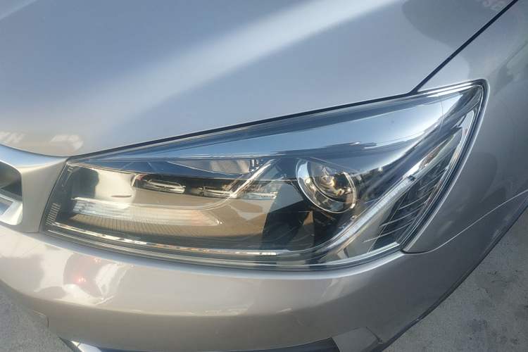 Used Geely Auto Vision S1 2018 1.4T CVT FENGXING Model Left Front Headlight