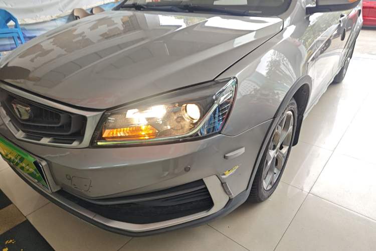 Used Geely Auto Vision S1 2018 1.5L CVT FENGXING Model Left Front Headlight