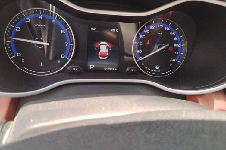 Used Geely Auto Vision S1 2018 1.5L CVT Fongchi Model Odometer Close Up