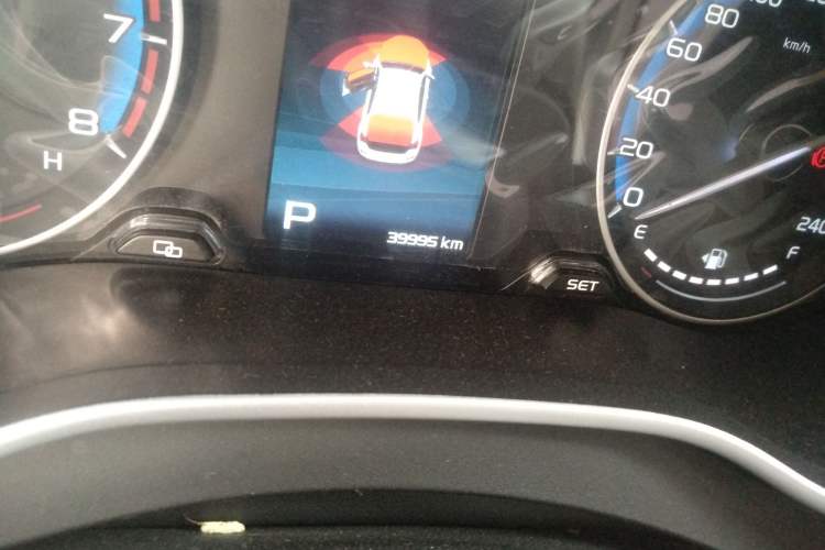 Used Geely Auto Vision S1 2018 1.5L CVT Fongchi Model Odometer Close Up