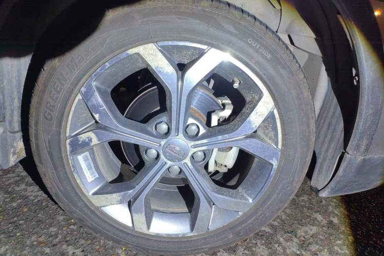Used Geely Auto Vision S1 2018 1.5L Manual FENGXING Model Right Front Wheel Hub