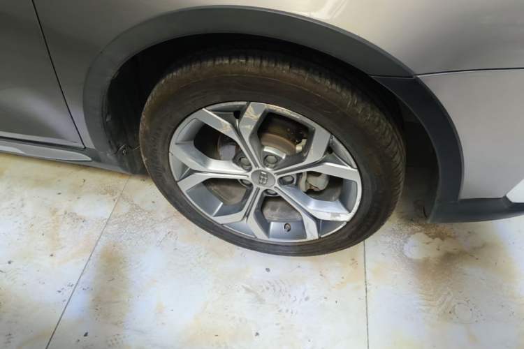 Used Geely Auto Vision S1 2018 1.4T CVT Fēngruì Model Right Front Wheel Hub