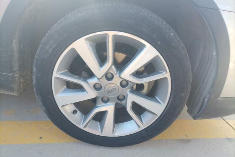 Used Geely Auto Vision S1 2018 1.5L CVT Fongchi Model Right Front Wheel Hub