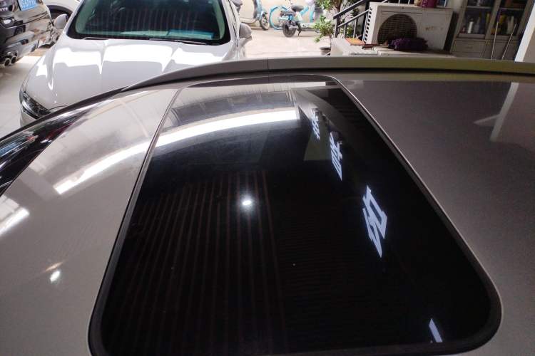 Used Geely Auto Vision S1 2018 1.4T CVT Fēngruì Model Roof