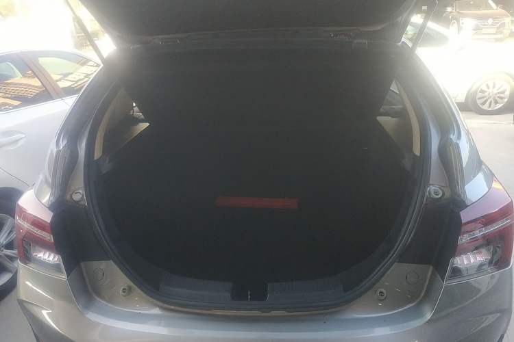 Used Geely Auto Vision S1 2018 1.4T CVT FENGXING Model Trunk