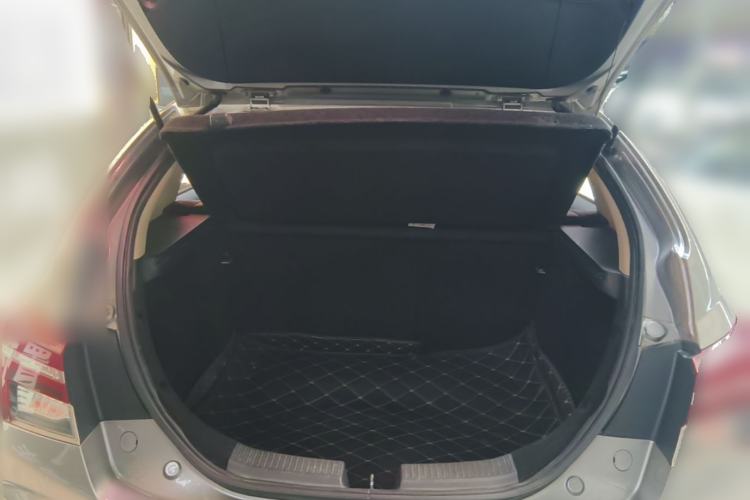 Used Geely Auto Vision S1 2018 1.4T CVT Fēngruì Model Trunk