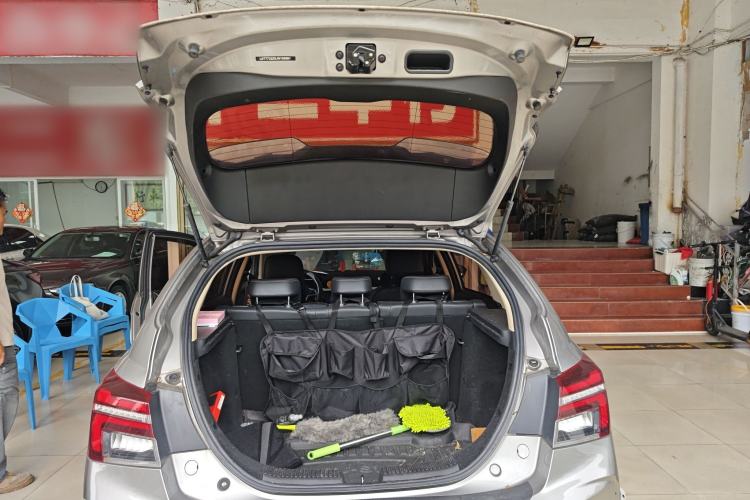 Used Geely Auto Vision S1 2018 1.5L CVT FENGXING Model Trunk