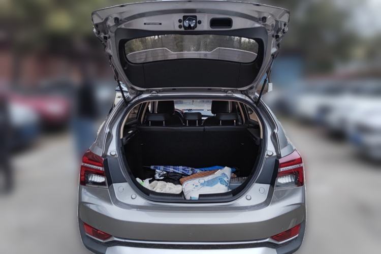 Used Geely Auto Vision S1 2018 1.4T CVT FENGXING Model Trunk
