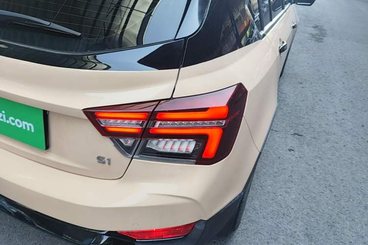Used Geely Auto Vision S1 2018 1.4T CVT Fēngruì Model Exterior 3