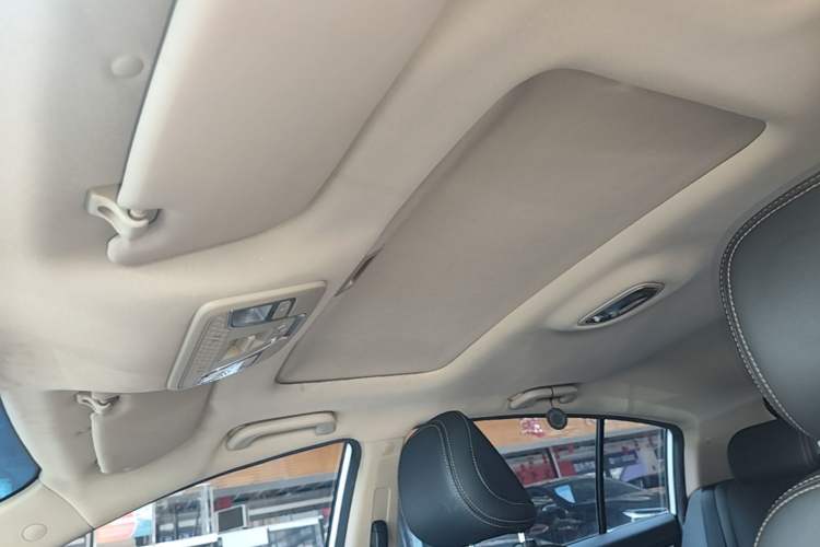 Used Geely Auto Vision S1 2018 1.4T CVT Fēngruì Model Headliner